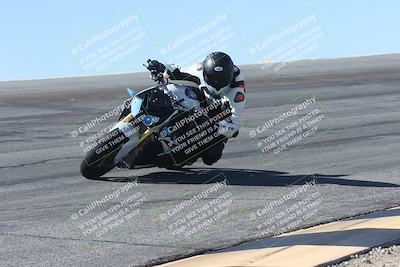 media/Oct-13-2025-Moto Forza (Mon) [[a66d839500]]/4-C Group/Session 2 (Bowl)/